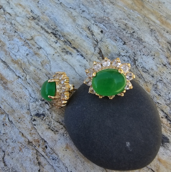 Green & Gold Post Earrings - Picture 3 of 4